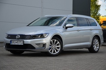Volkswagen Passat B8 GTE Variant 1.4 TSI Plug-In-Hybrid 218KM 2016 ZAREJESTROWANY 1.4TSI GTE 218KM PLUGIN HYBRID SERWIS NAVI NOWY ROZRZĄD!, zdjęcie 2