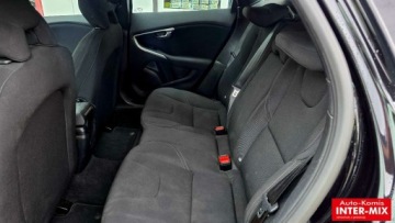 Volvo V40 II Hatchback Facelifting 2.0 D2 120KM 2017 Volvo V40 2,0 diesel 2.0 Diesel 120KM, zdjęcie 28