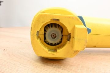 GLORIA MULTIBRUSH ПОДМЕТАЛЬНАЯ МАШИНА С ЭЛЕКТРИЧЕСКОЙ ЩЕТКОЙ