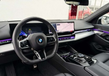 BMW Seria 5 G90-91 Touring 2.0 520d 197KM 2025 BMW Seria 5 I wlasciciel M Sport Harman Gwarancja Bezwypadkowy FVAT23, zdjęcie 24