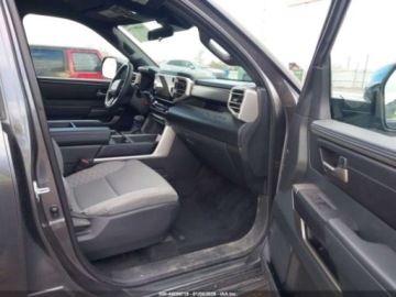 Toyota Tundra II 2025 Toyota Tundra SR5 2025 3.4 Benzyna 389KM, zdjęcie 9