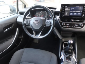 Toyota Corolla XII Sedan 1.5 VVT-i 125KM 2021 Toyota Corolla 1.5 VVT-i, Salon Polska, zdjęcie 6