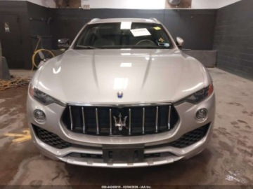 Maserati Levante 2017 Maserati Levante 2017 r., 3,0L LEVANTE AWD 3.0 Benzyna 345KM, zdjęcie 1