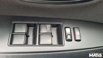 Toyota Avensis III Sedan Facelifting 2015 1.8 Valvematic 147KM 2015 Toyota Avensis 1.8BENZ manual Navi kamera climatronic 100 bezwypadek 1.8, zdjęcie 31