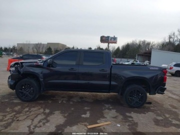 Chevrolet Silverado II 2023 Chevrolet Silverado Short Bed Lt Trail Boss 2023 5.3 Benzyna 355KM, zdjęcie 2