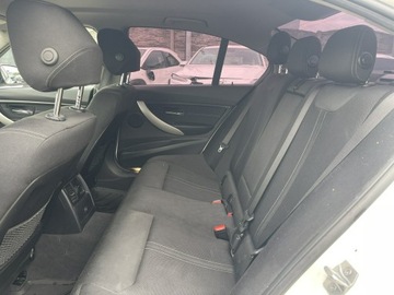 BMW Seria 3 F30-F31-F34 Limuzyna Facelifting 1.5 318i 136KM 2018 BMW 318 Automat Klimatronik, zdjęcie 10