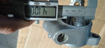 КРЕПЛЕНИЕ КРОНШТЕЙНА РУЛЯ YAMAHA YZF 600 CLIPONY