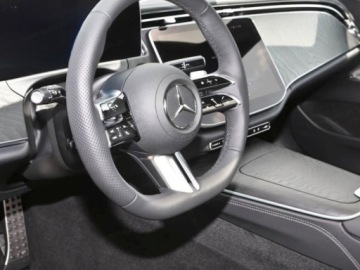 Mercedes Klasa E W214 Sedan 2.0 220d 197KM 2026 E Klasa 220 d 4-Matic AMG 2.0 (197KM) 2026, zdjęcie 10