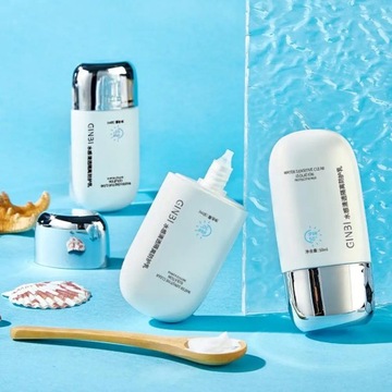 Солнцезащитный крем SPF50 для лица и тела, глубоко питательный.