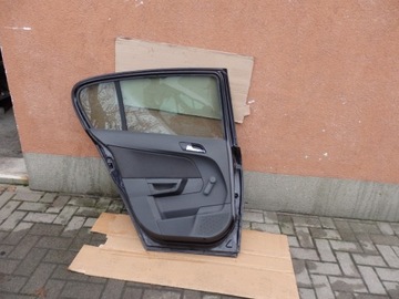 DVEŘE OPEL ASTRA H III H/B Z20R ZADNÍ PRAVÉ