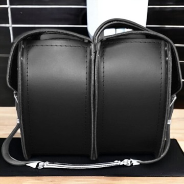 Мотоциклетные кожаные боковые сумки черные 9л