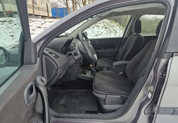 Renault Megane II Sedan 1.6 i 16V 115KM 2003 Renault Megane Renault Megane 1.6 Pack Expression 1.6 Benzyna 115KM, zdjęcie 4