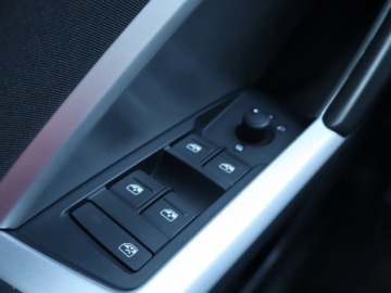 Audi Q3 II SUV 2.0 35 TDI 150KM 2021 Audi Q3 35 TDI, Salon Polska, 1. Właściciel, zdjęcie 18