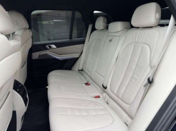 BMW X5 G05 SUV 2.0 25d 231KM 2019 BMW X5 xDrive25d sport Adaptacyjne zawieszenie M Ambiente CarPlay 2.0, zdjęcie 13