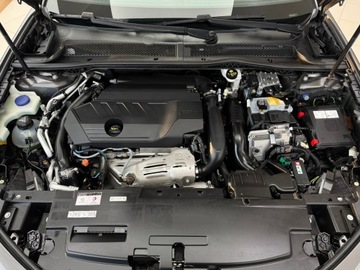 Peugeot 508 II SW PHEV Hybrid 225 PHEV 225KM 2021 Peugeot 508 SW GT / Przystosowany dla osób niepełn, zdjęcie 19