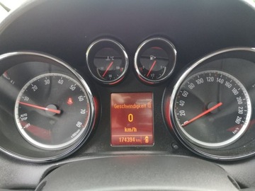 Opel Astra J Hatchback 5d 1.4 Turbo ECOTEC 120KM 2011 Opel Astra 14 16V 120 KM GTC Klima Parktronic, zdjęcie 12