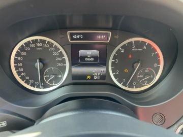 Infiniti Q30 1.6T 156KM 2018 Infiniti Q30 Salon PL Automat Kamera Podgrzewanie, zdjęcie 12