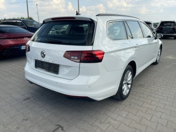 Volkswagen Passat B8 Variant Facelifting 2.0 TDI SCR 150KM 2020 Volkswagen Passat Variant Automat Podgrzewanie, zdjęcie 1