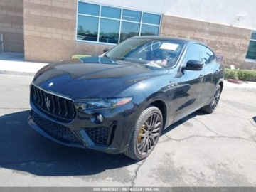 Maserati Levante 2022 Maserati Levante 2022 modena 3.0l 3.0 Benzyna 424KM, zdjęcie 2