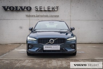 Volvo S60 III Sedan Facelifting 2.0 B5 250KM 2023 Volvo S60 VOLVO S60 B5 Ultimate Dark Mild Hybrid B, zdjęcie 3