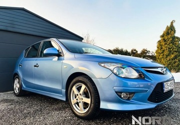 Hyundai i30 I CW Facelifting 1.4 DOHC 109KM 2011 Hyundai i30 Bezwypadkowy, Kredytowanie, Oryginalny przebieg, gw.12m gethelp, zdjęcie 2