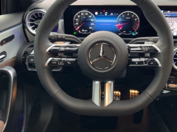 Mercedes Klasa A W177/V177 Hatchback Facelifting 2.0 220 190KM 2025 A Klasa 220 4-Matic AMG Line 2.0 (190KM) 2025, zdjęcie 7