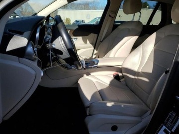 Mercedes GLC C253 2019 Mercedes-Benz GLC Mercedes-Benz GLC 300 4MATIC, od ubezpieczalni 2.0 241KM, zdjęcie 7