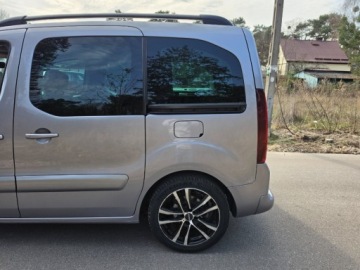 Citroen Berlingo II 2016 Citroen Berlingo MultiSpace 1.6HDI Automat 1- Wlasciciel Nowy Rozrzad Sprz, zdjęcie 27