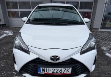 Toyota Yaris III Hatchback 5d Facelifting 2017 1.5 Dual VVT-iE 111KM 2019 Toyota Yaris salon Polska, FV-VAT 23, 1 rej 2020 r., lakier fabryczny 1.5, zdjęcie 1