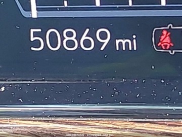 Cadillac Escalade III 2022 Cadillac Escalade 2022 Cadillac Escalade 4WD 4dr Premium Luxury 6.2 Benzyna, zdjęcie 13