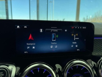 Mercedes GLB SUV 2.0 200d 150KM 2023 Mercedes-Benz GLB Progressive Ambiente Kamera cofania Nawigacja Podgrz, zdjęcie 27