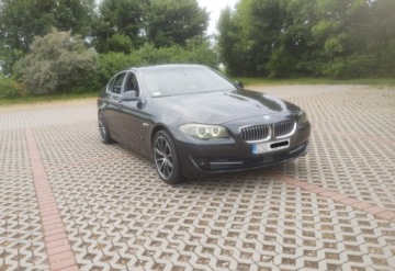 BMW Seria 5 F10-F11 2011 BMW 5 (F10) 520 d 190 KM, zdjęcie 1