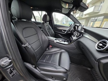 Mercedes GLC C253 SUV 2.0 250 211KM 2018 MERCEDES GLC 250 4MATIC AMG Line 2.0 benzyna 211KM Bezwypadkowy Serwis, zdjęcie 35