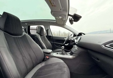 Peugeot 2015 Peugeot 308 Peugeot 308 PureTech 130 Stop amp Start Allure 1.2 Benzyna, zdjęcie 24