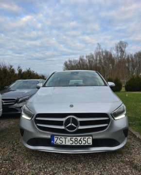 Mercedes Klasa B W247 Sports Tourer 1.3 B180  136KM 2020 Mercedes-Benz Klasa B Mercedes-Benz Klasa B 1.3 Benzyna 136KM, zdjęcie 5