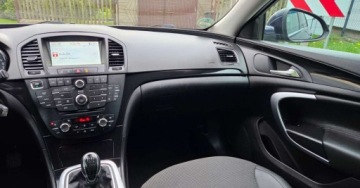 Opel Insignia I Sports Tourer 2.0 CDTI BiTurbo ECOTEC 195KM 2012 Opel Insignia 194ps. 4x4 Klimatronic GrzaneFotele AsystentParkowania Konie, zdjęcie 26