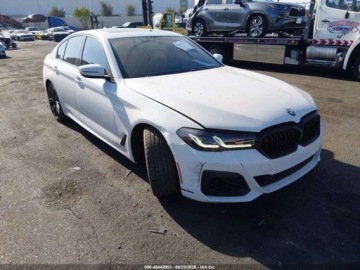 BMW Seria 5 G90-91 2023 BMW Seria 5 540 I 2023 3.0 Benzyna 335KM, zdjęcie 4