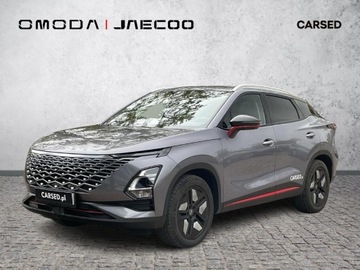 Omoda 5 1.6 T-GDI 147KM 2025 Omoda 5 Premium Phantom Gray z czerwonymi akcentam