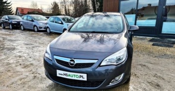 Opel Astra J Sports Tourer 1.4 Turbo ECOTEC 140KM 2011 Opel Astra BENZYNA AUTOMAT bogata wersja COSMO nawigacja okazja 1.4, zdjęcie 2