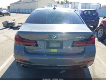 BMW Seria 5 G30-G31 2021 BMW Seria 5 2021 BMW 5 Series 530e Plug-In Hybrid 2.0 Hybryda 181KM, zdjęcie 3