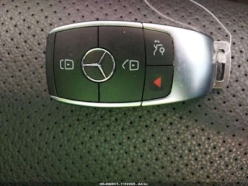 Mercedes GLC C253 2021 Mercedes-Benz GLC 2021 r., 2,0L 4 MATIC 2.0 Benzyna 255KM, zdjęcie 12