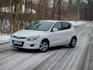 Hyundai i30 I Hatchback 1.4 109KM 2009 Hyundai i30 I 1.4 Benzyna 109KM Manual, zdjęcie 2