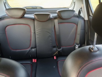 HYUNDAI I20 I SEDADLA PŘEDNÍ ZADNÍ STŘED KŮŽE IDEÁLNÍ