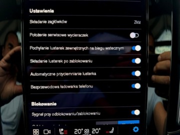 Volvo XC40 Crossover Facelifting 2.0 B3 163KM 2023 Volvo XC 40 RECHARGE nawi ful led SKÓRA panorama, zdjęcie 39