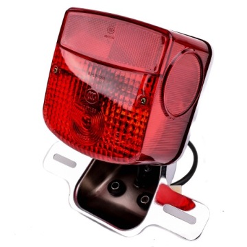 SUZUKI GN 125 - LAMPA TYŁ NA STOPCE KOMPLET