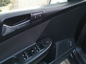 Volkswagen Passat B6 Variant 2.0 TDI PD-DPF 140KM 2007 Volkswagen Passat 2.0 TDI 8V 140KM Klimatronic, zdjęcie 10