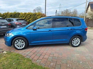 Volkswagen Touran III 2.0 TDI 150KM 2016 Volkswagen Touran Klimatronik Ksenon Nawigacja, zdjęcie 1