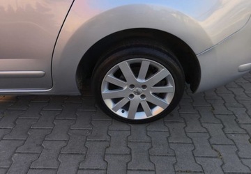 Peugeot 5008 I Minivan 1.6 HDi FAP 115KM 2013 Peugeot 5008 Peugeot 5008 1.6 Diesel 115KM, zdjęcie 26