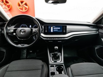 Skoda Octavia IV Kombi 2.0 TDI 115KM 2020 SKODA Octavia 2.0 TDI Ambition Combi 115KM 2020, zdjęcie 8