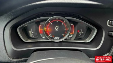 Volvo V40 II Hatchback Facelifting 2.0 D2 120KM 2017 Volvo V40 2,0 diesel 2.0 Diesel 120KM, zdjęcie 7